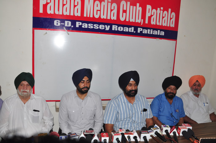 Prem Singh Chandumajra and Surjit Singh Rakhra worked to sink the party in Patiala: Minta